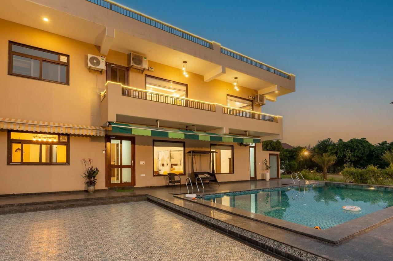 Brookvale Manor By Stayvista - Private Pool Haven With Endless Views & Indoor Fun Sohna 外观 照片