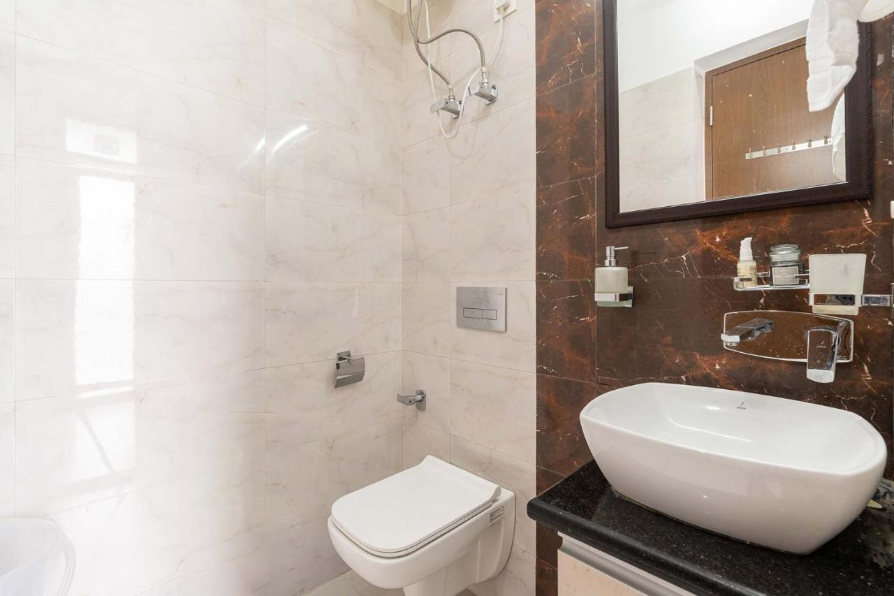 Brookvale Manor By Stayvista - Private Pool Haven With Endless Views & Indoor Fun Sohna 外观 照片