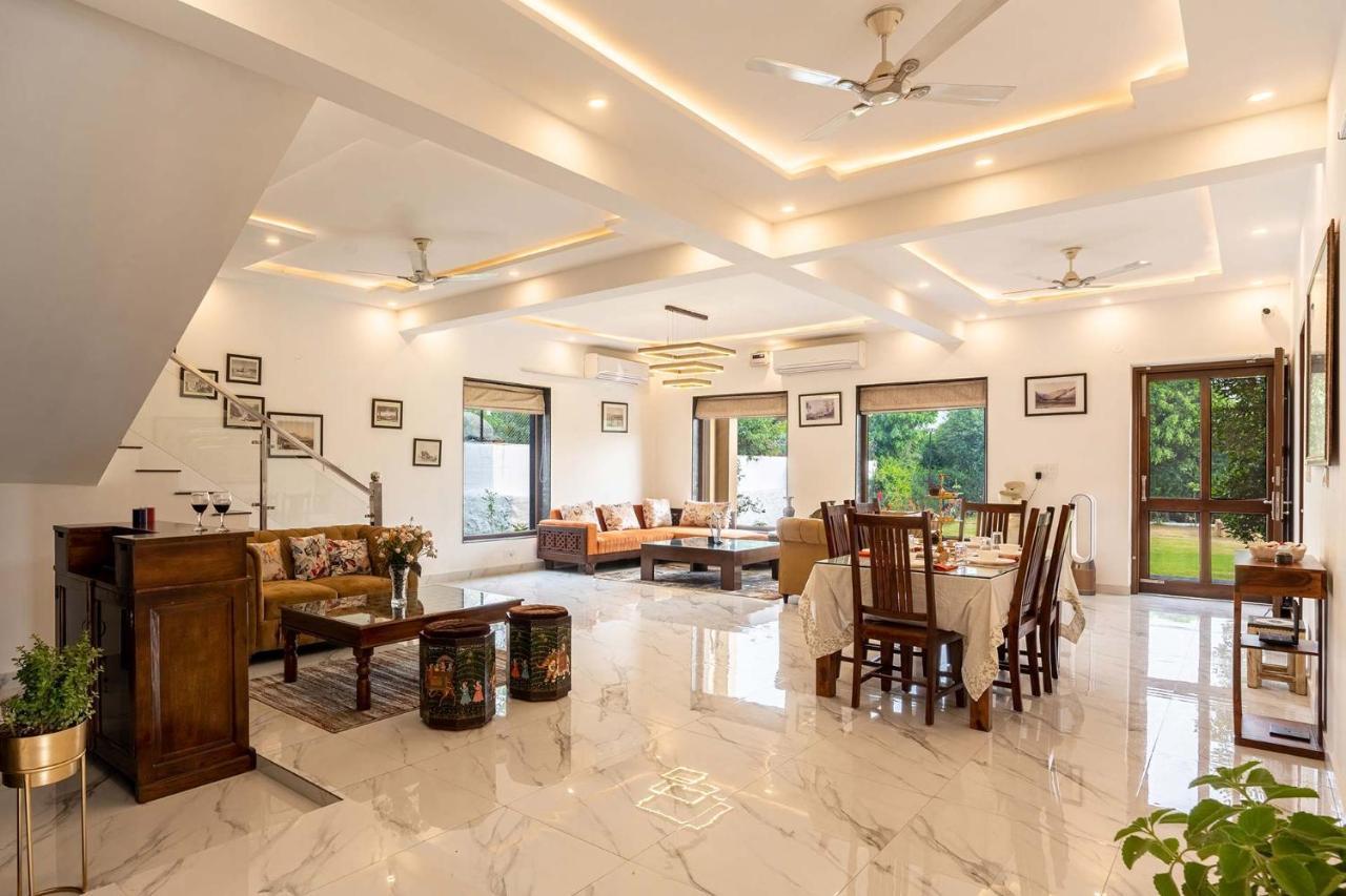 Brookvale Manor By Stayvista - Private Pool Haven With Endless Views & Indoor Fun Sohna 外观 照片